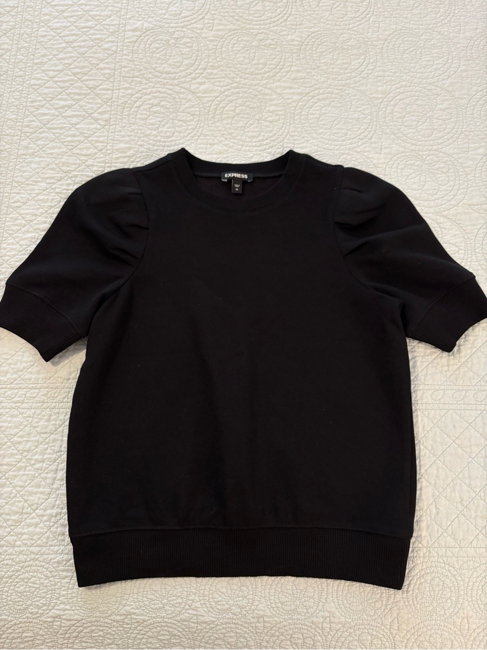 Express short puffed sleeve sweatshirt. Size XS.
